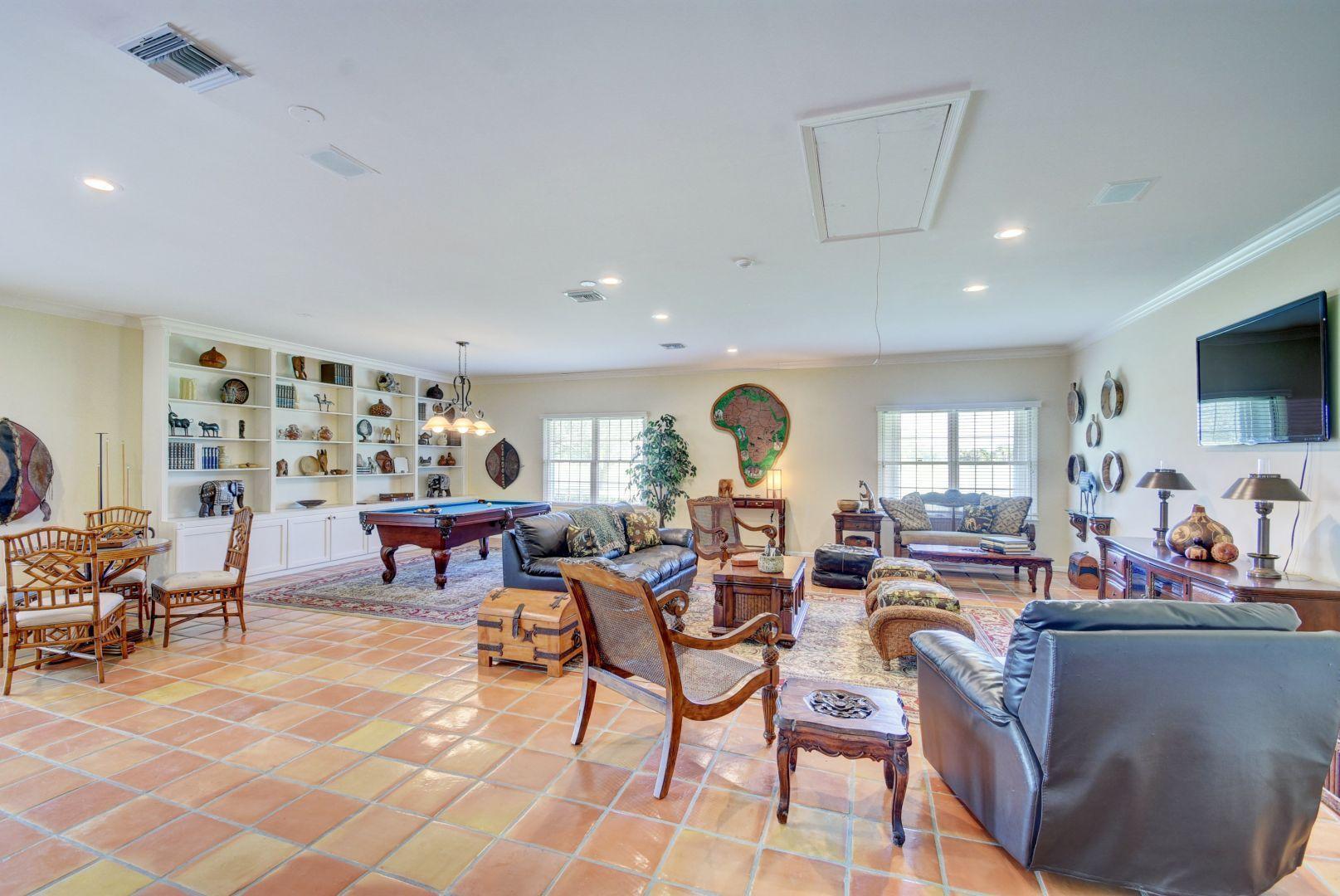 PALM BEACH POINT - Residential