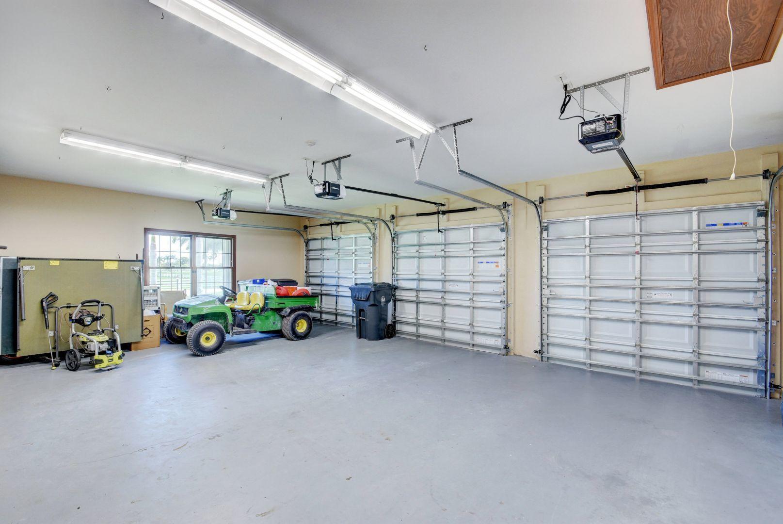 PALM BEACH POINT - Residential