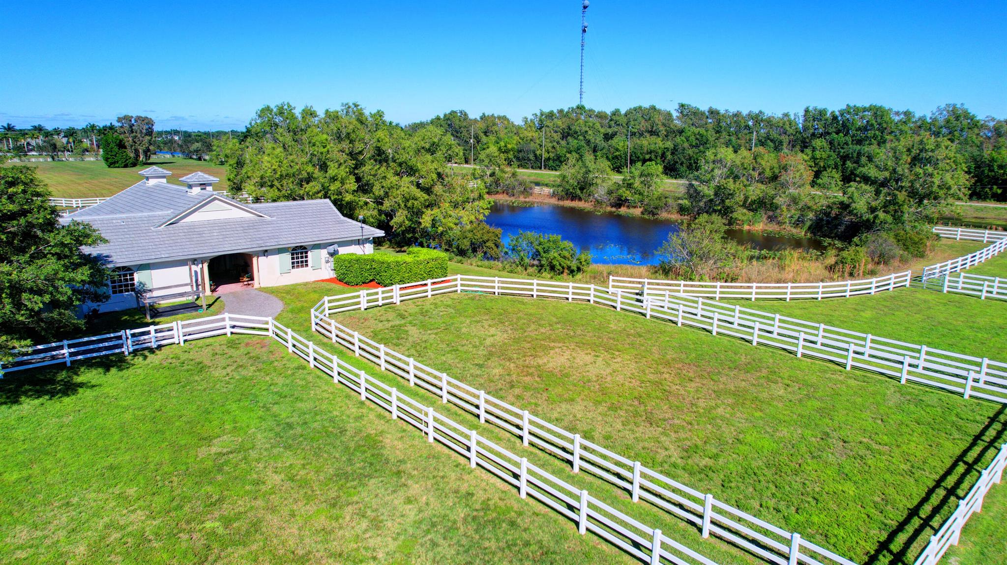 PALM BEACH POINT - Residential