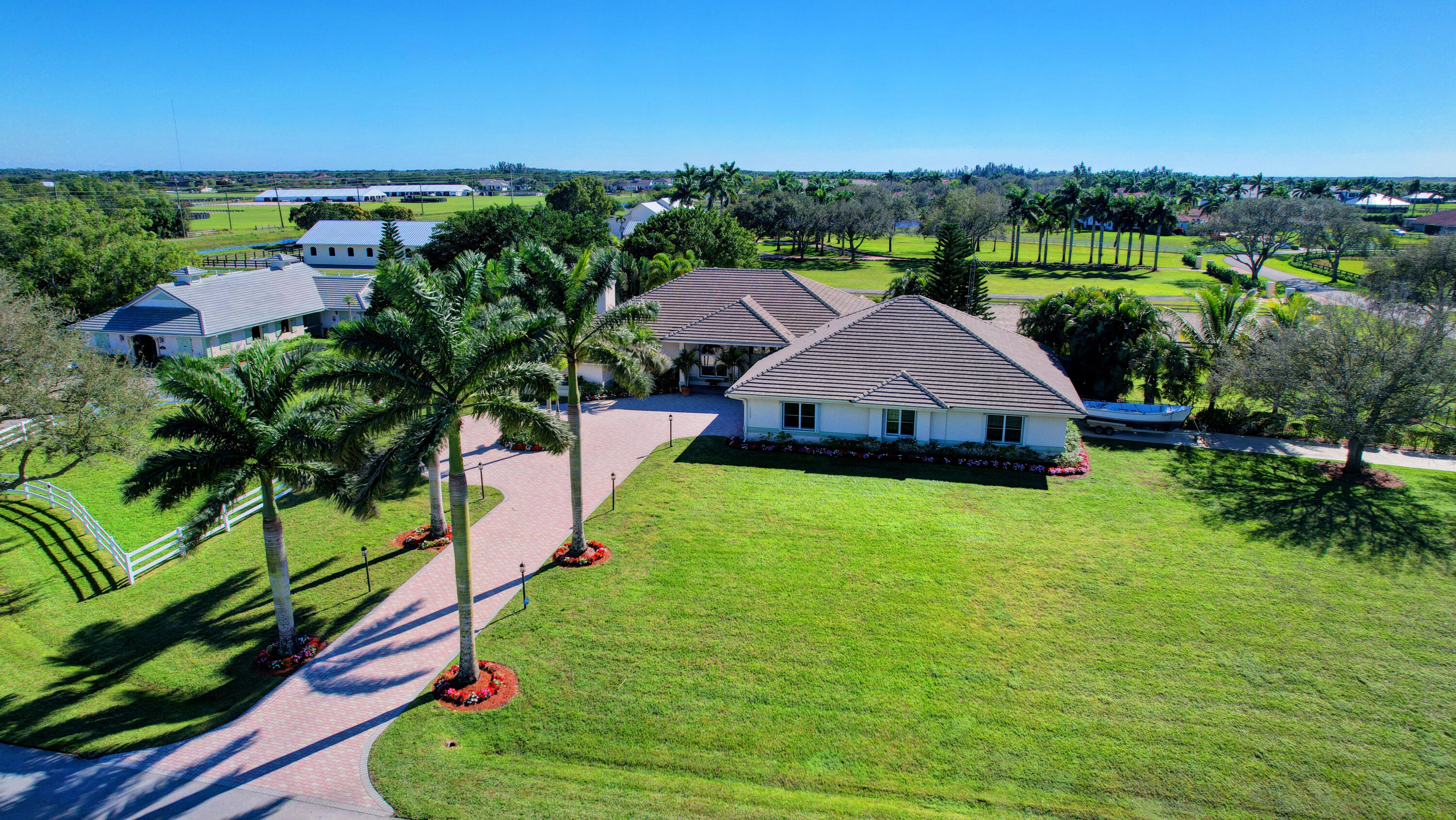 PALM BEACH POINT - Residential