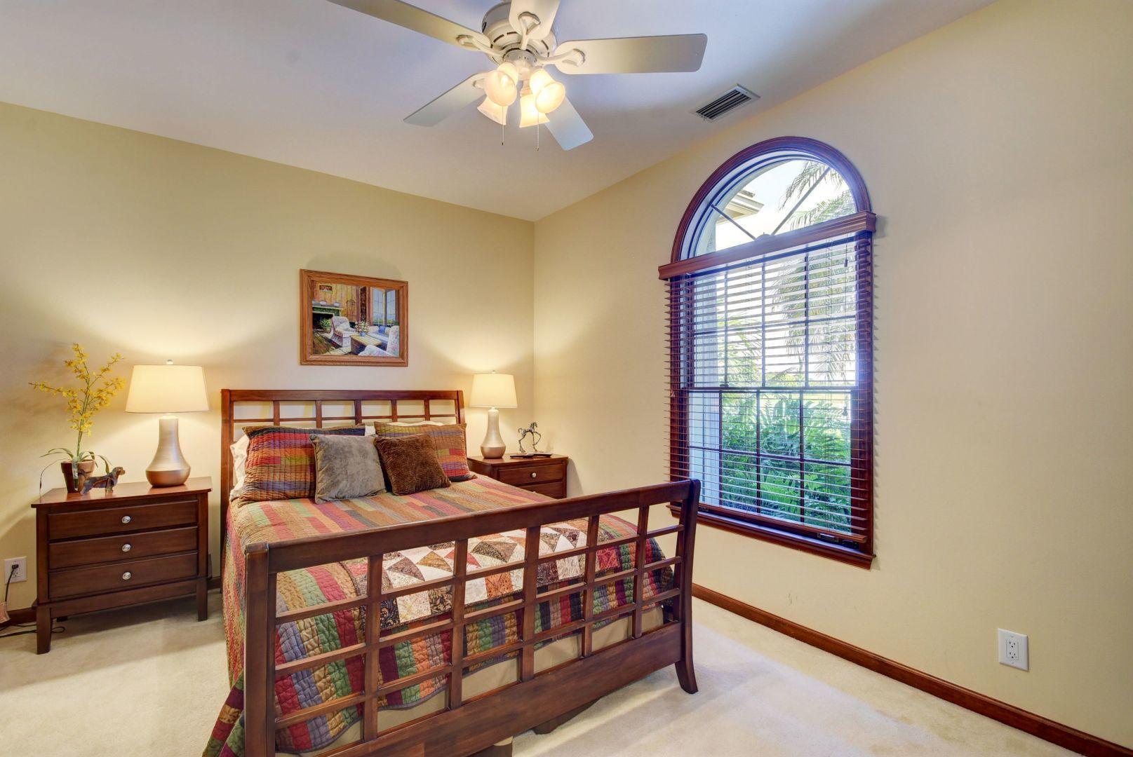 PALM BEACH POINT - Residential