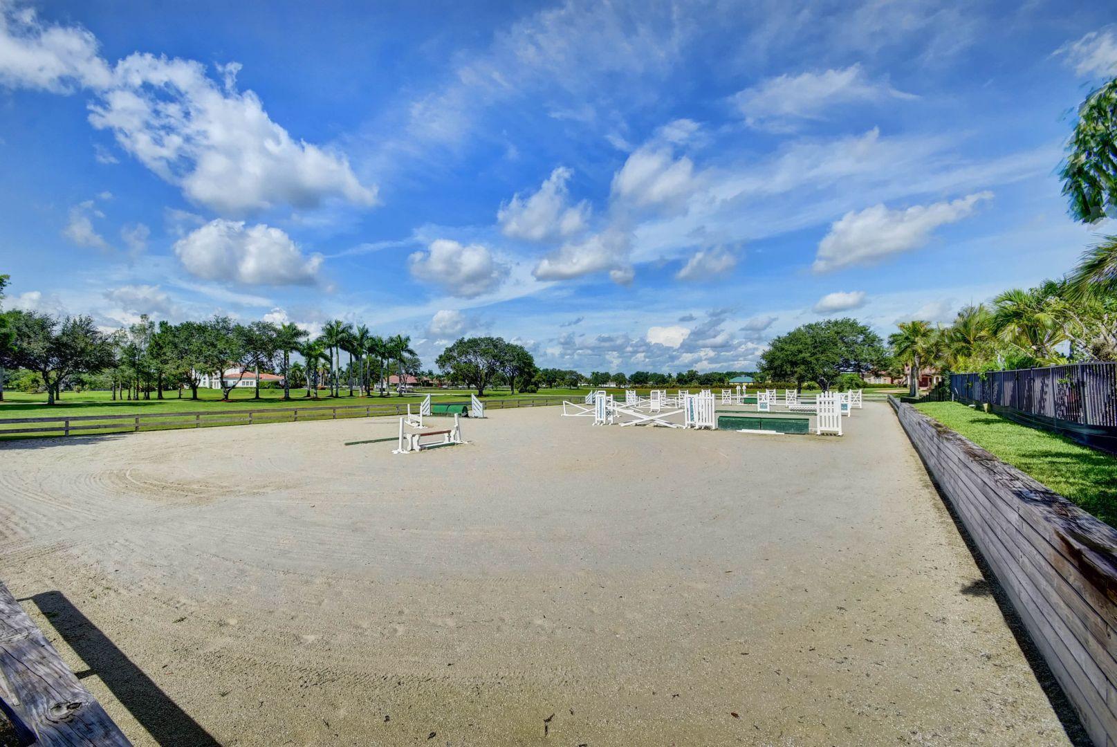 PALM BEACH POINT - Residential