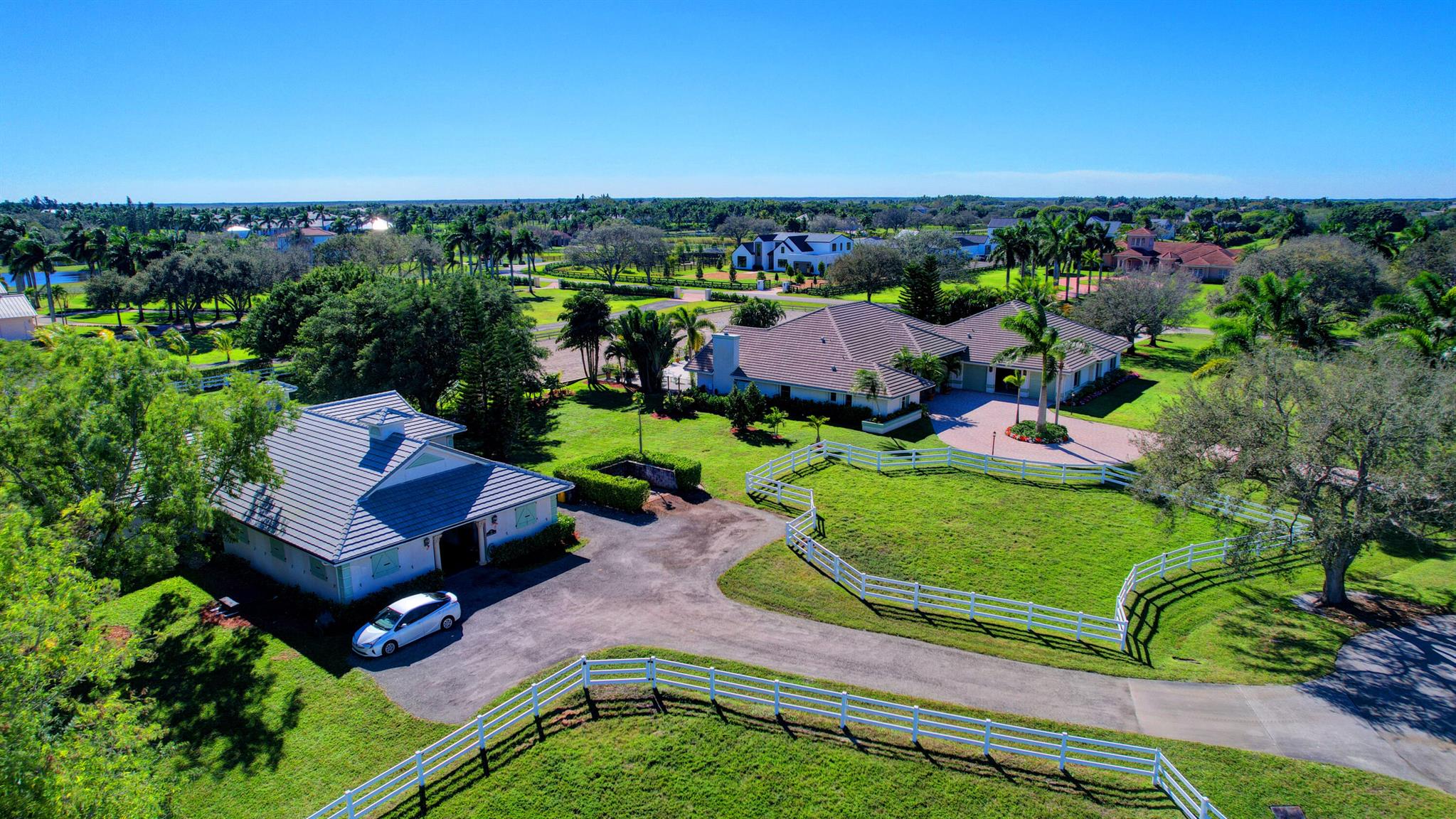 PALM BEACH POINT - Residential