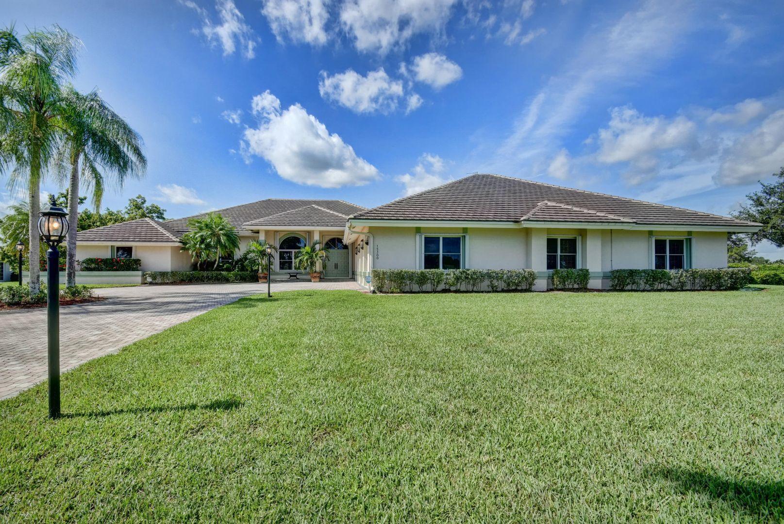 PALM BEACH POINT - Residential