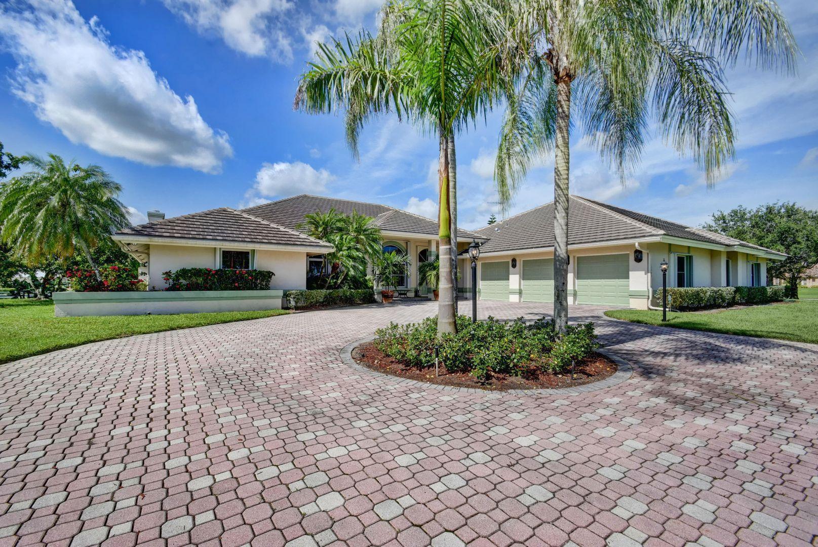 PALM BEACH POINT - Residential