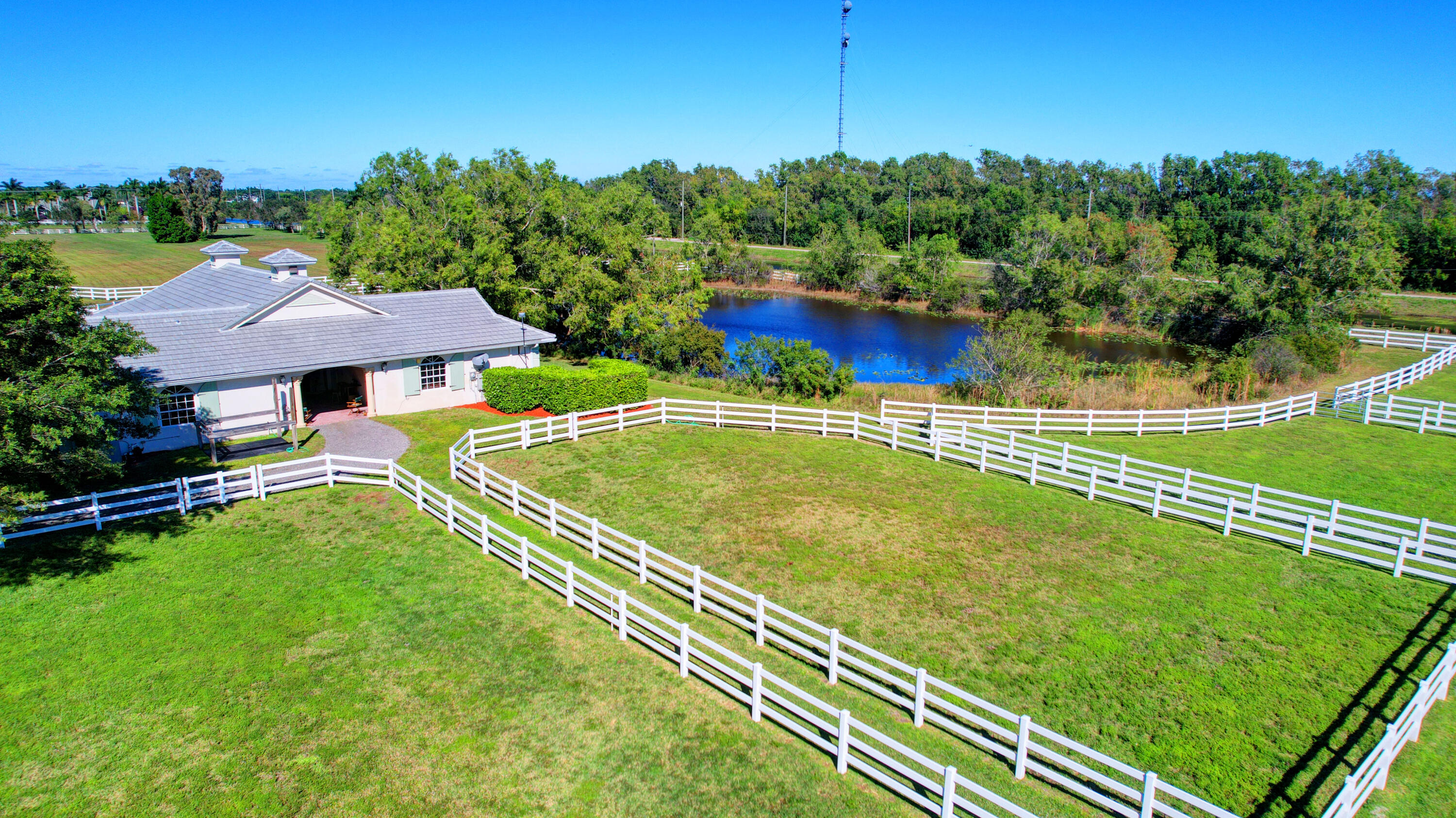 PALM BEACH POINT - Residential