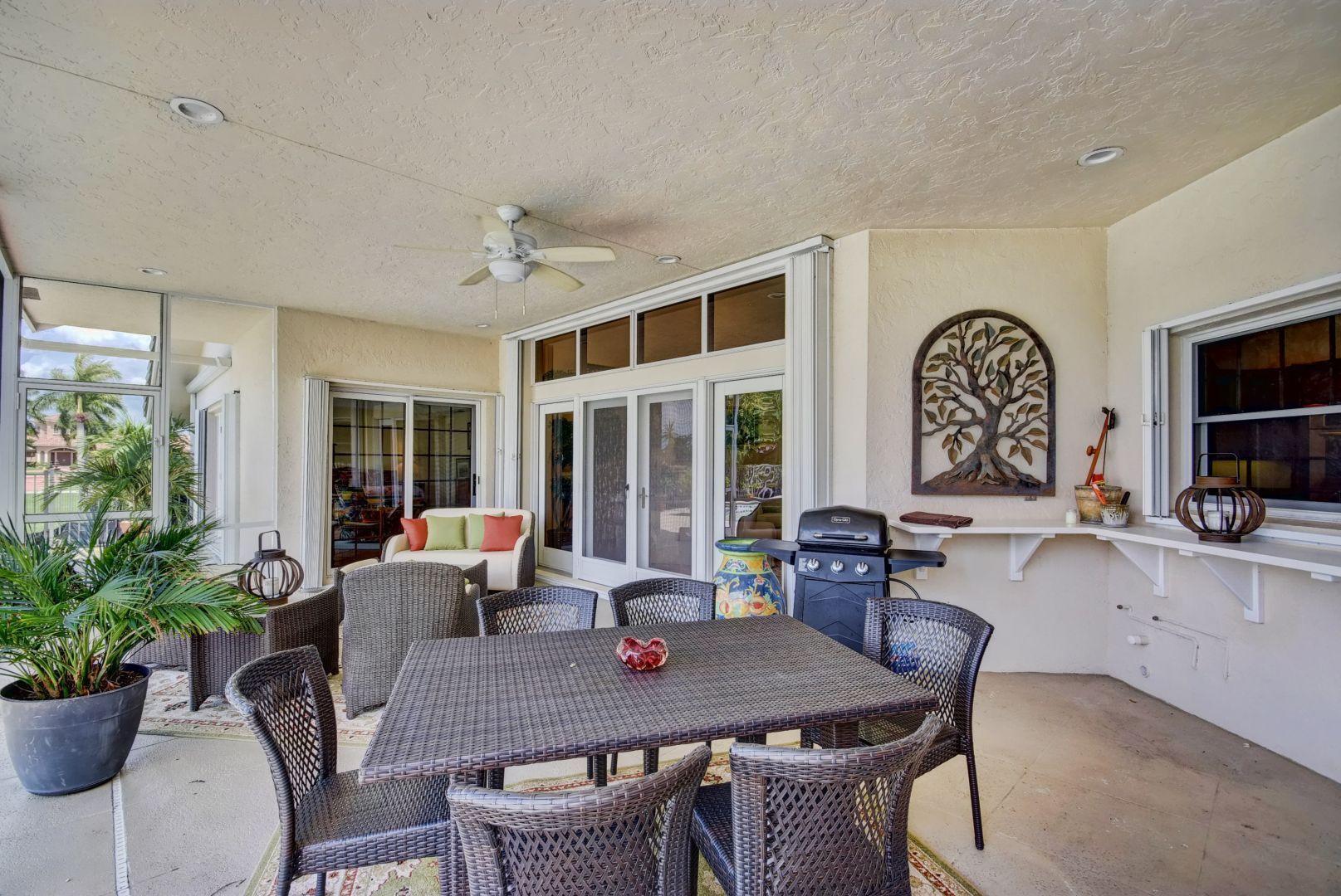 PALM BEACH POINT - Residential