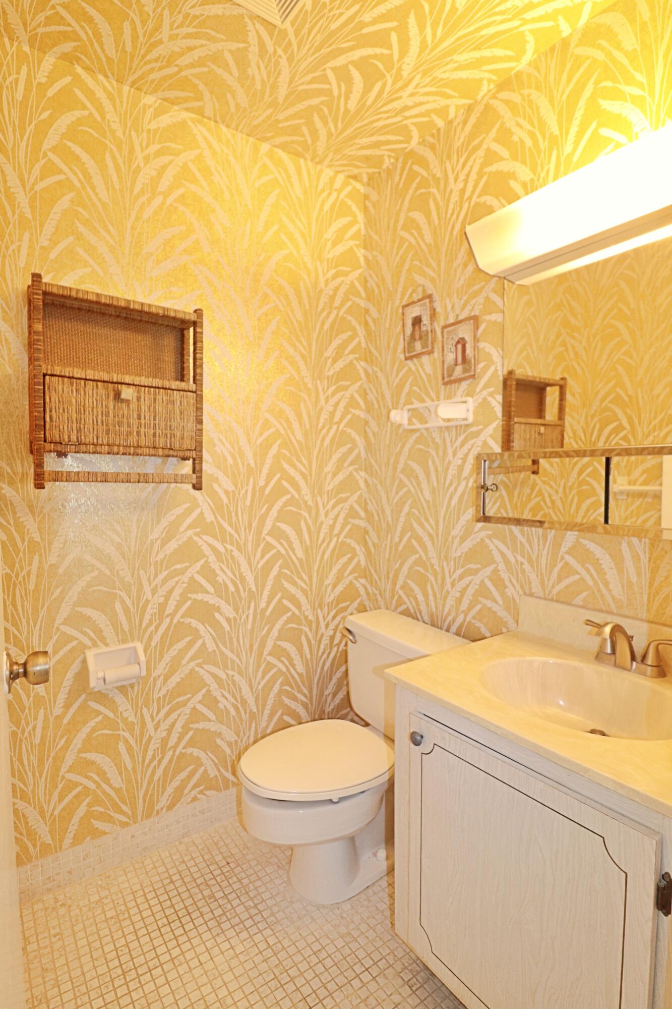 HIGH POINT OF FORT PIERCE CONDOMINIUM SECTION 3 - Residential