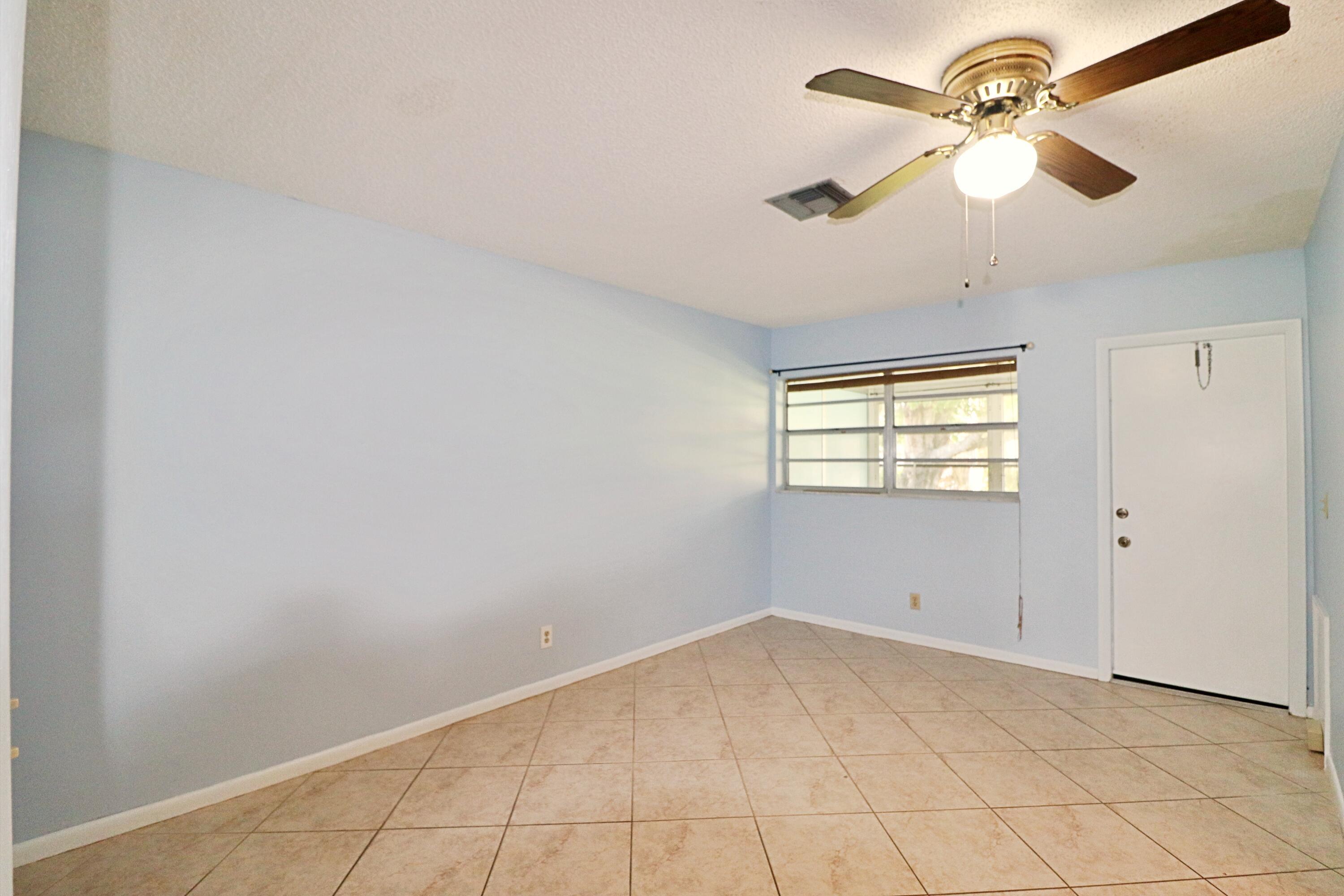 HIGH POINT OF FORT PIERCE CONDOMINIUM SECTION 3 - Residential
