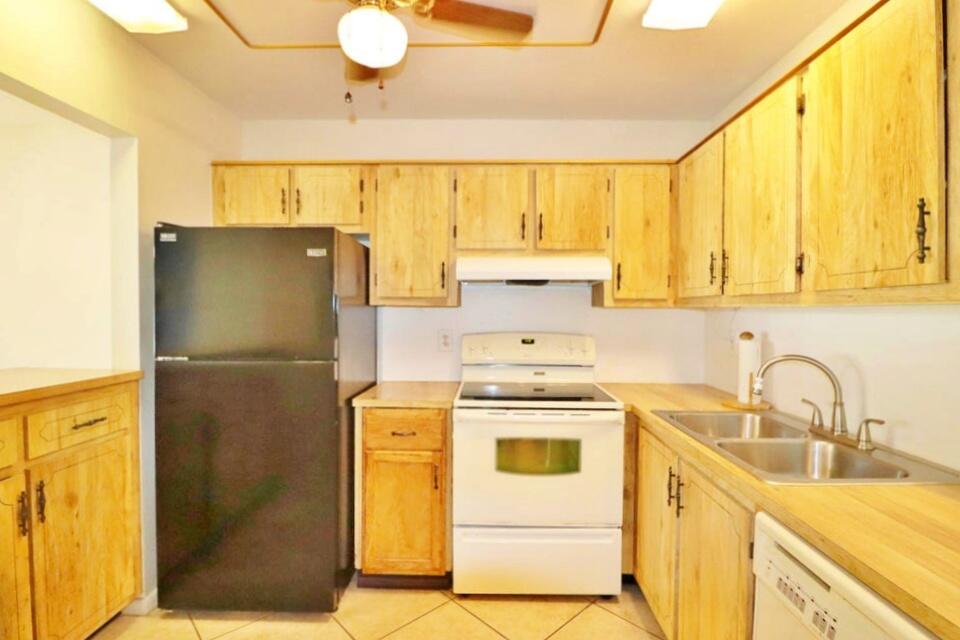 HIGH POINT OF FORT PIERCE CONDOMINIUM SECTION 3 - Residential