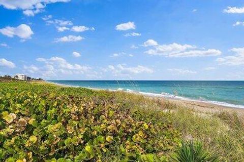 A home in Jensen Beach