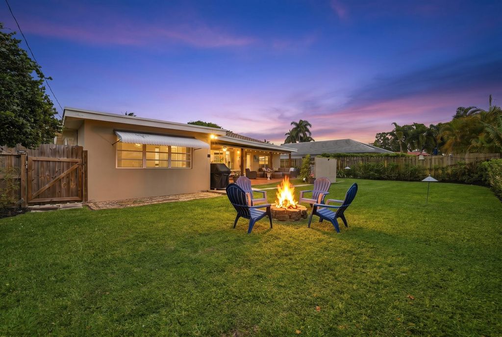 Photo of 1165 SW 12th Road, Boca Raton, FL 33486 (MLS # B26020792)