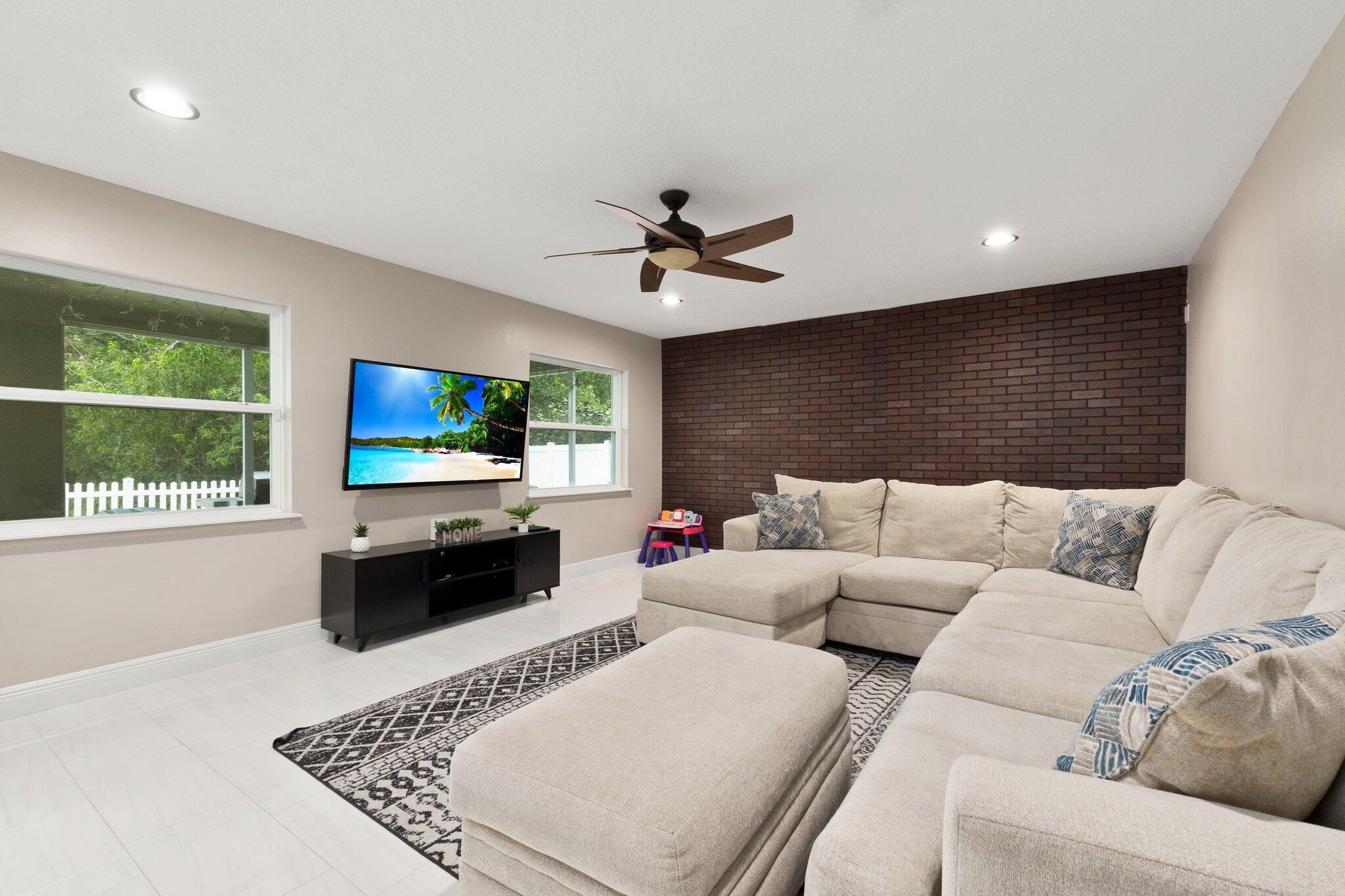 WINTERLAKES TRACT H 1ST R - Residential