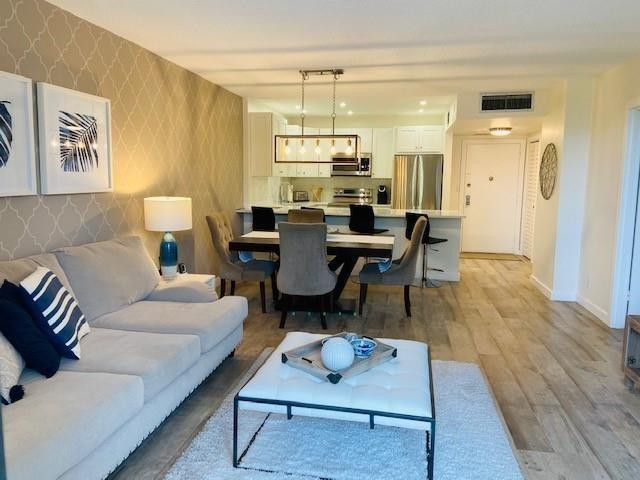 THE OLYMPUS CONDOMINIUM - Residential