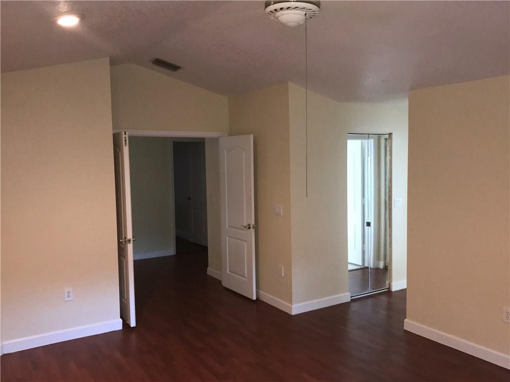 LAKEVIEW DRIVE SUBDIVISIO - Residential Lease