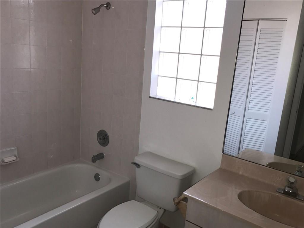 LAKEVIEW DRIVE SUBDIVISIO - Residential Lease