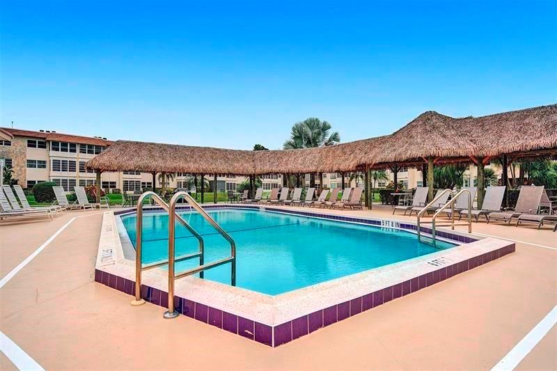 THISTLE GARDENS CONDO - Residential