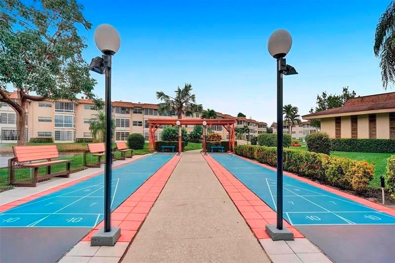 THISTLE GARDENS CONDO - Residential