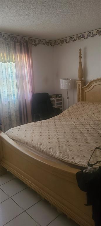 THISTLE GARDENS CONDO - Residential