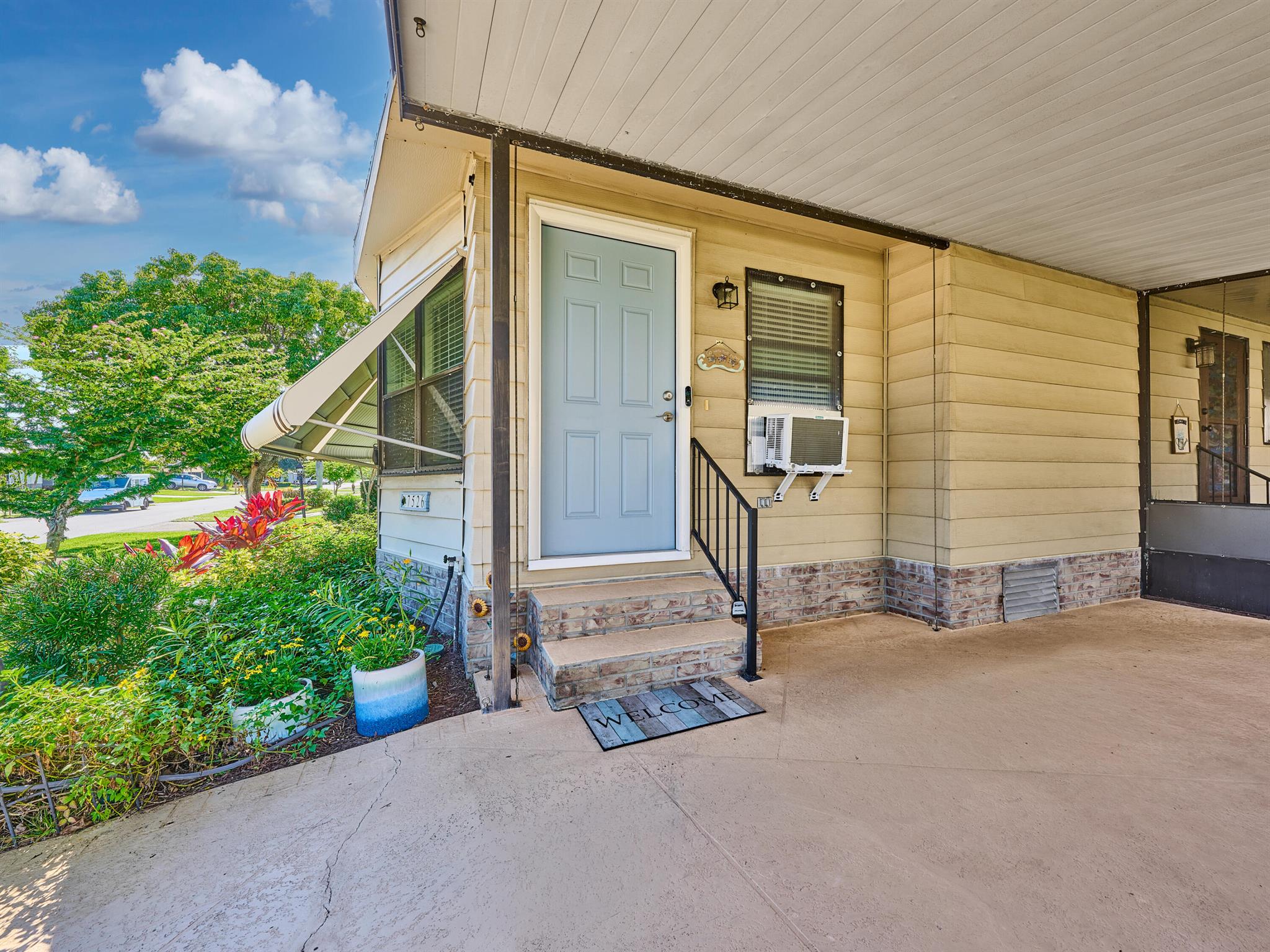 CAMBRIDGE AT HERITAGE RID - Residential