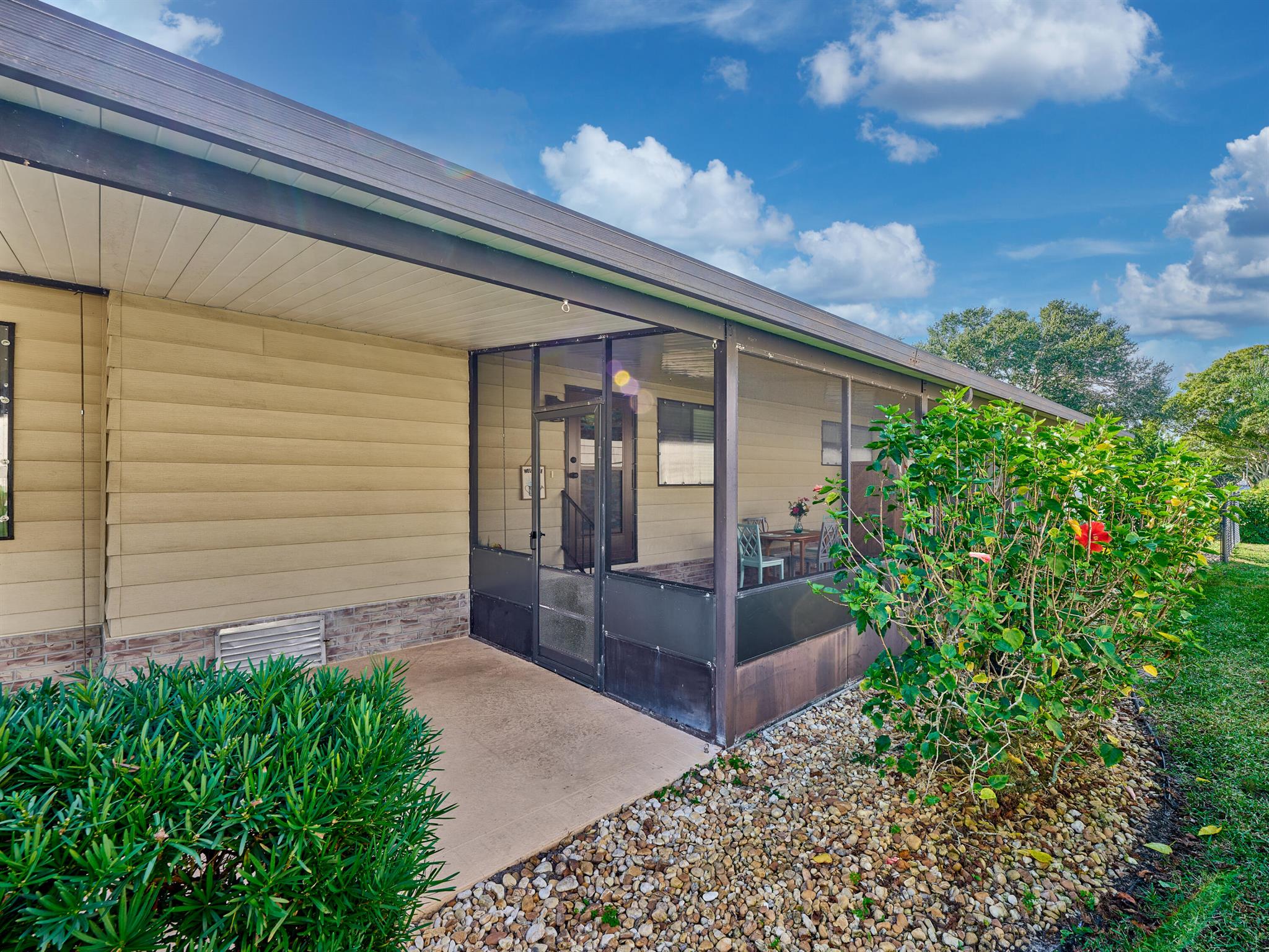 CAMBRIDGE AT HERITAGE RID - Residential