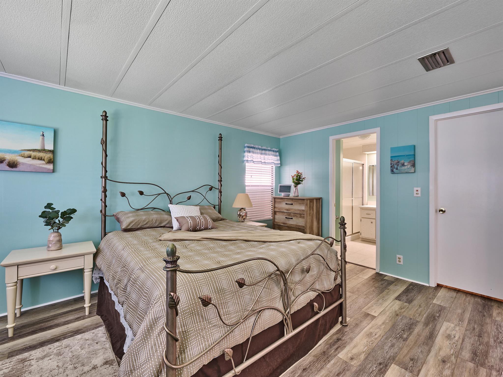 CAMBRIDGE AT HERITAGE RID - Residential