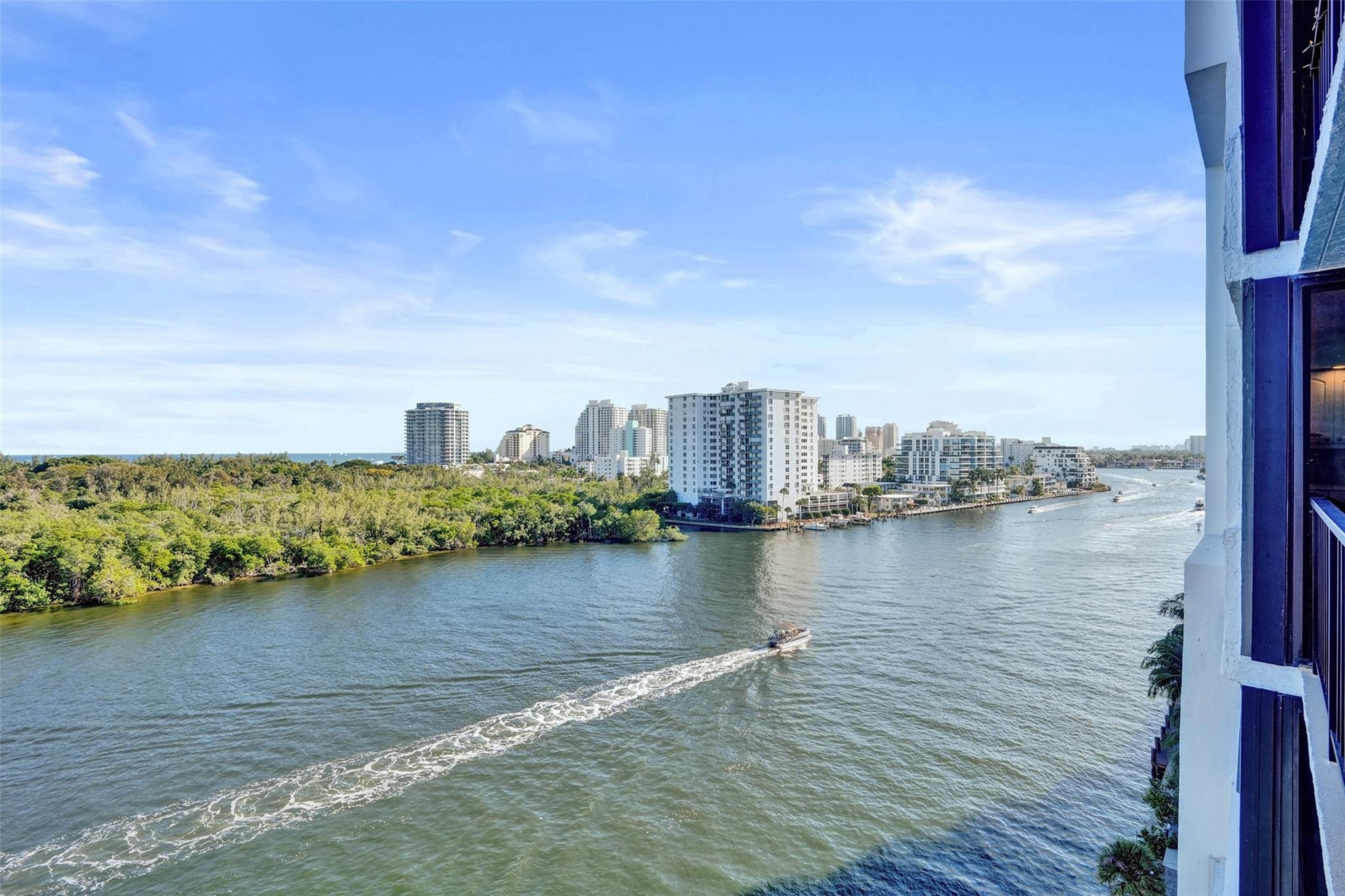 CORINTHIAN - Residential