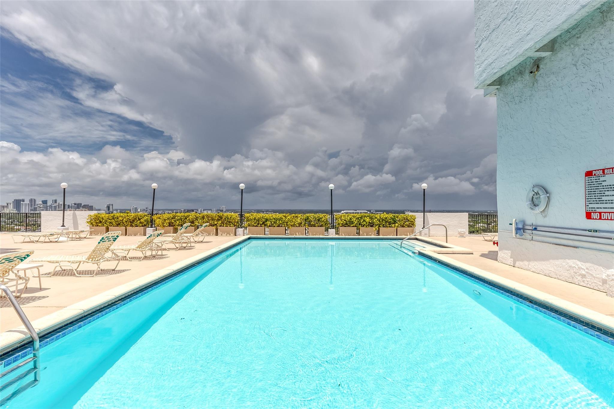 CORINTHIAN - Residential