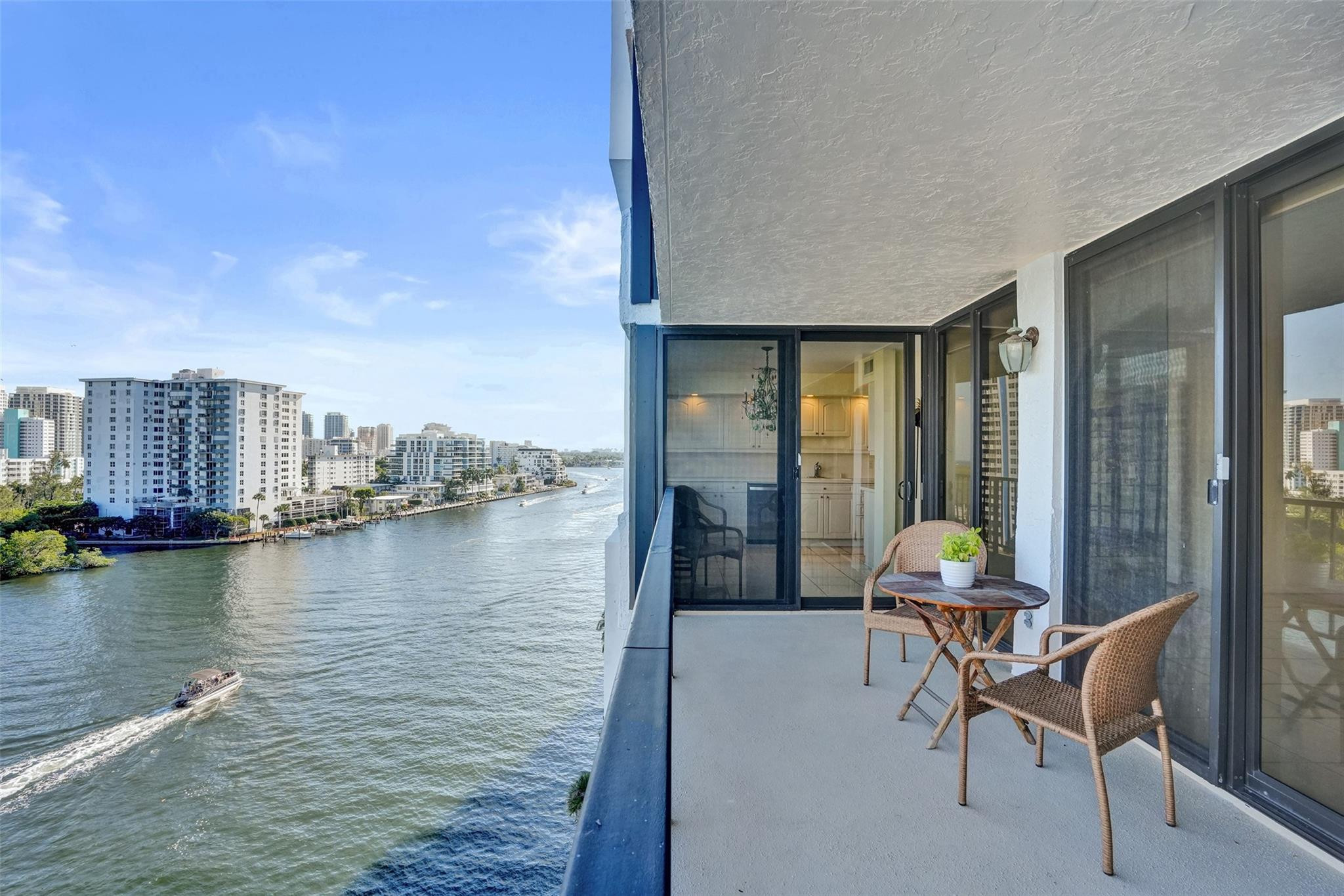 CORINTHIAN - Residential