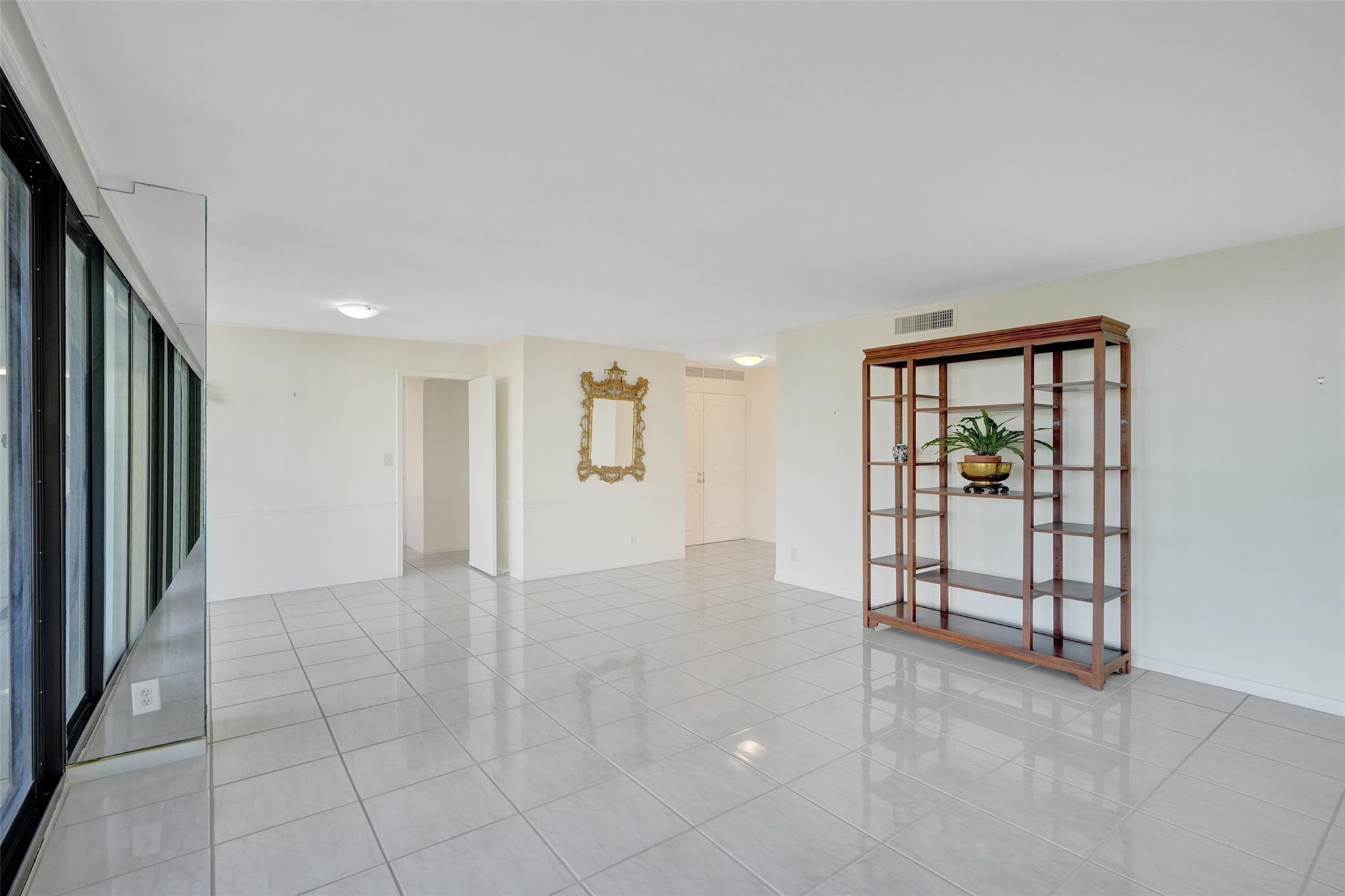 CORINTHIAN - Residential