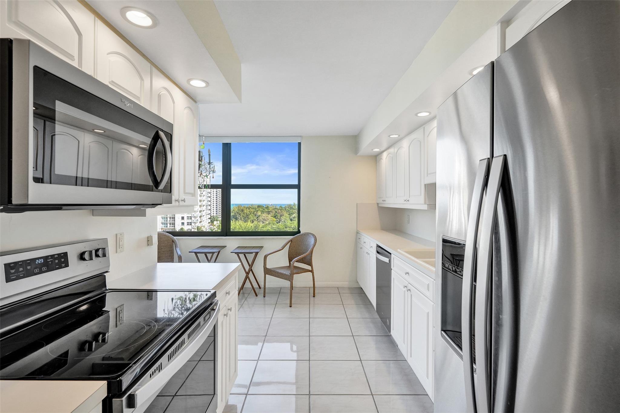 CORINTHIAN - Residential