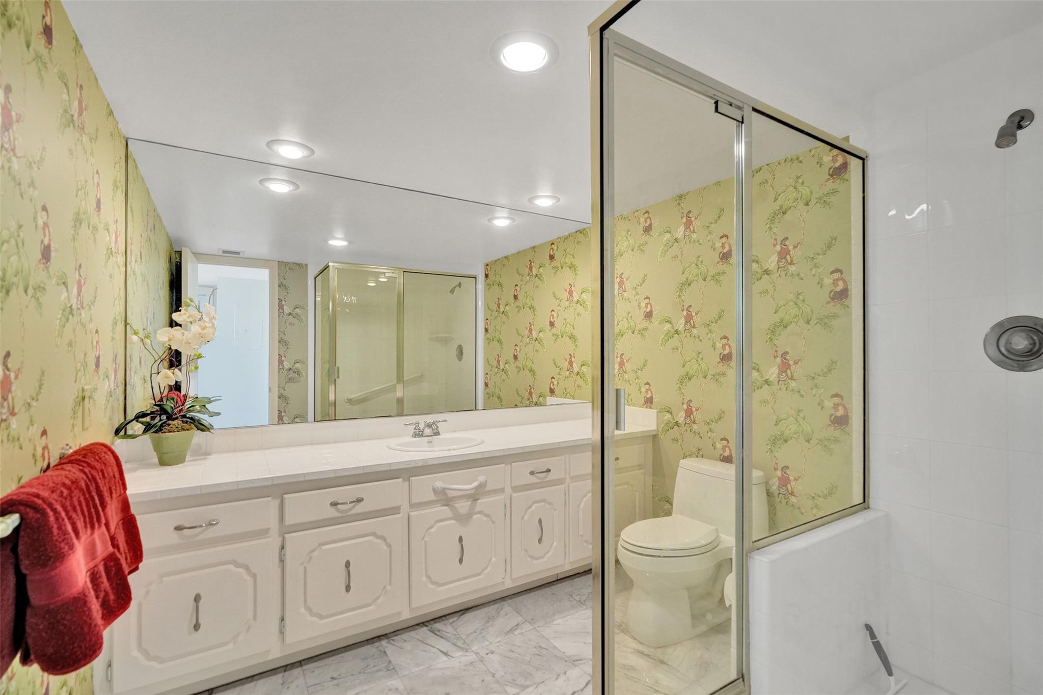 CORINTHIAN - Residential