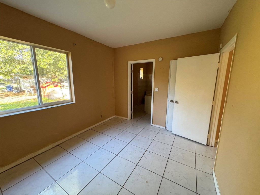 BISCAYNE GDNS SEC D - Residential Lease