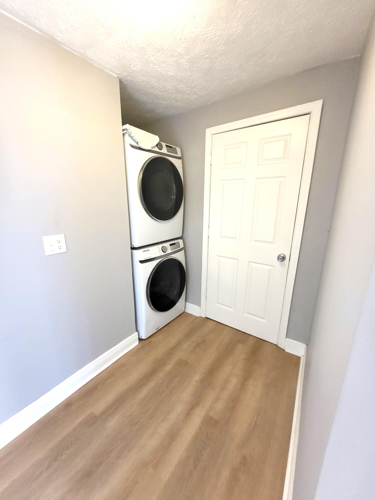 Collins Park - Residential Lease