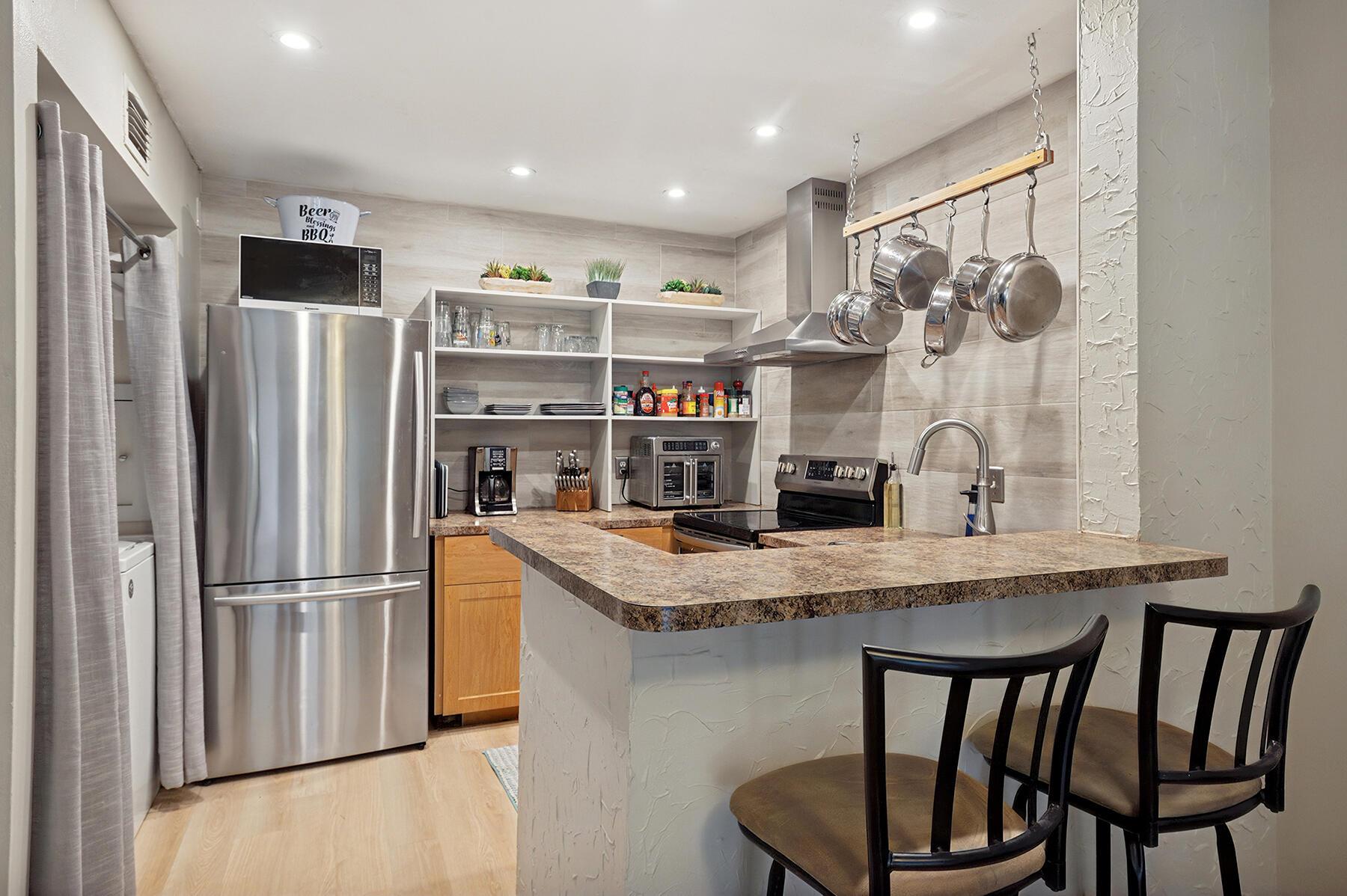 CEDAR GARDENS TOWNHOUSES - Residential