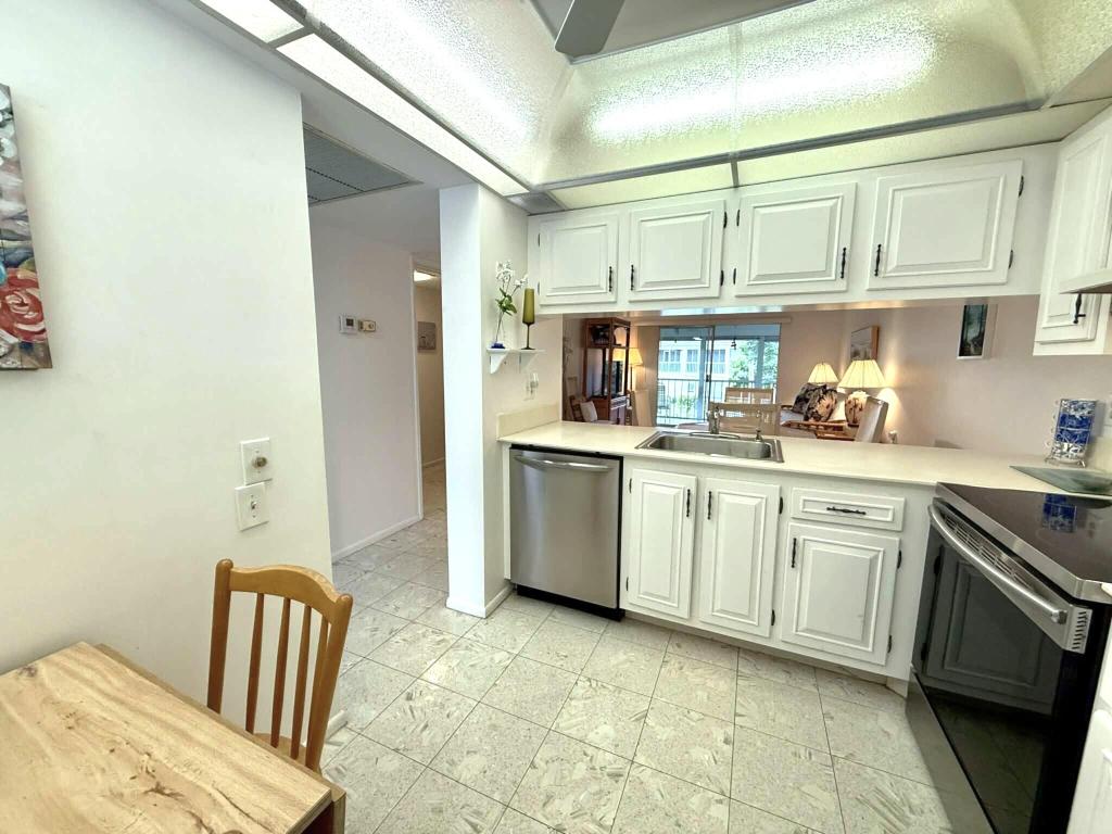 NASSAU VILLAGE WYNMOOR CONDO - Residential