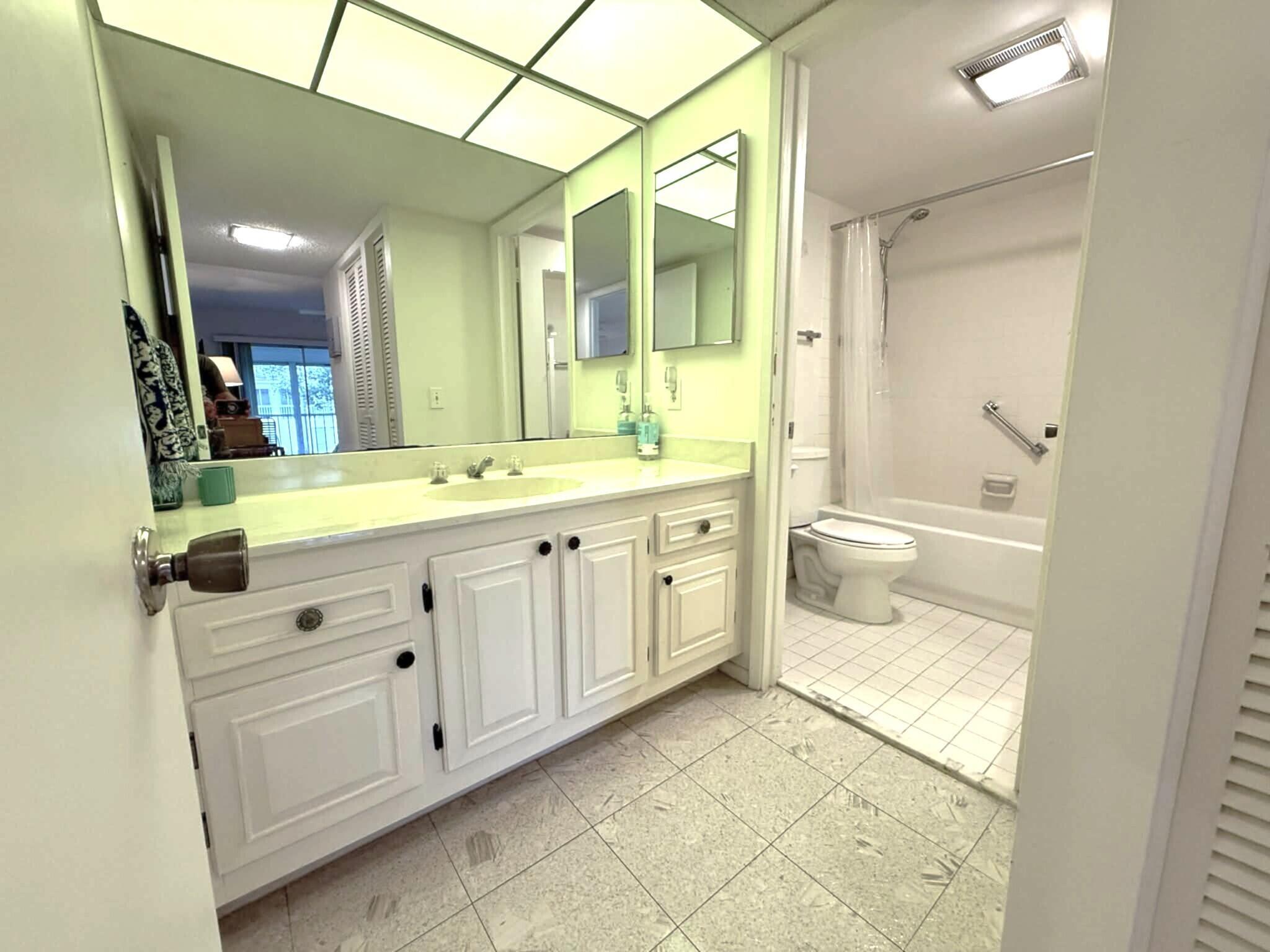 NASSAU VILLAGE WYNMOOR CO - Residential