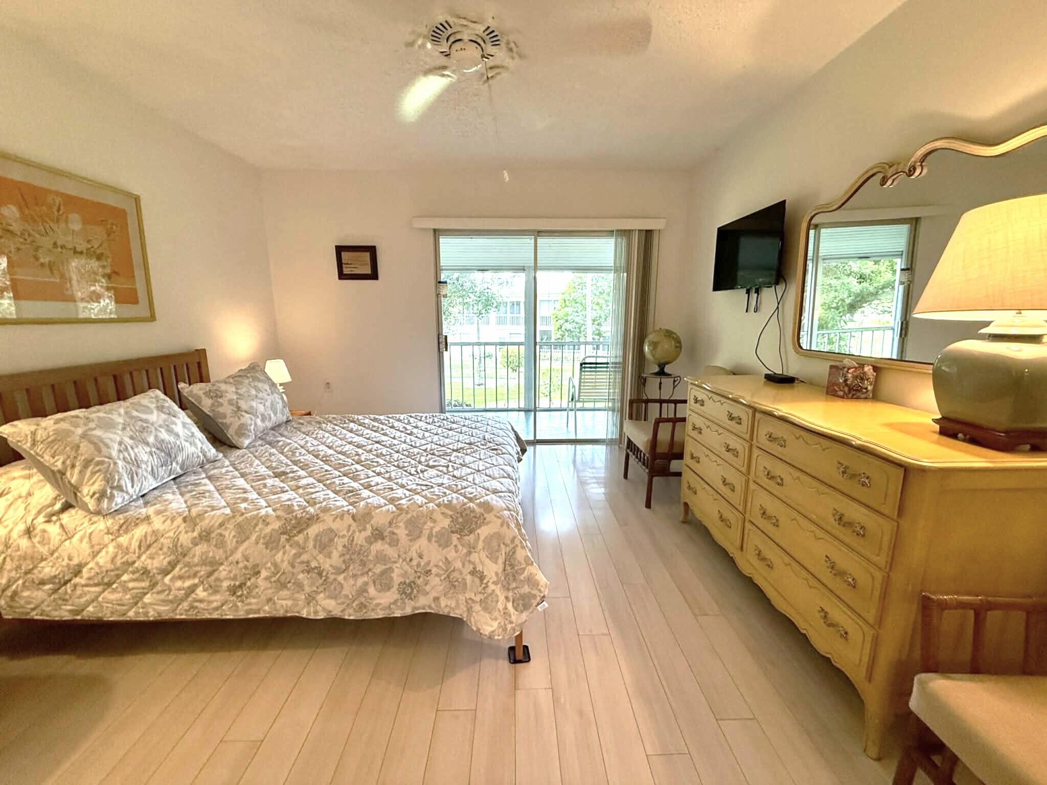 NASSAU VILLAGE WYNMOOR CONDO - Residential