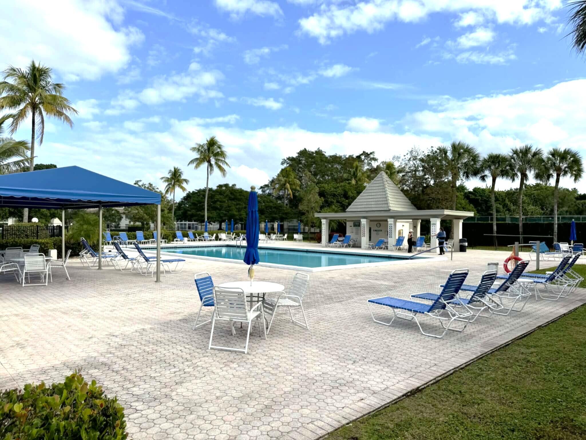 NASSAU VILLAGE WYNMOOR CONDO - Residential