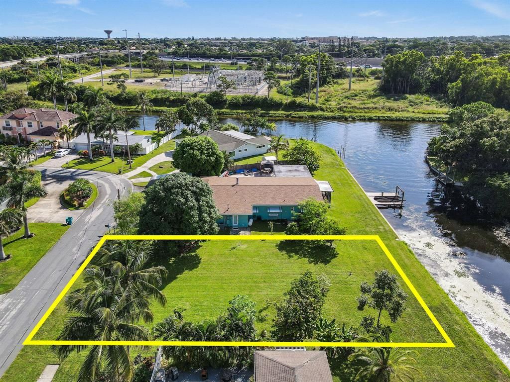 Photo of Tbd SW 24th Avenue, Boynton Beach, FL 33426 (MLS # R10750642)