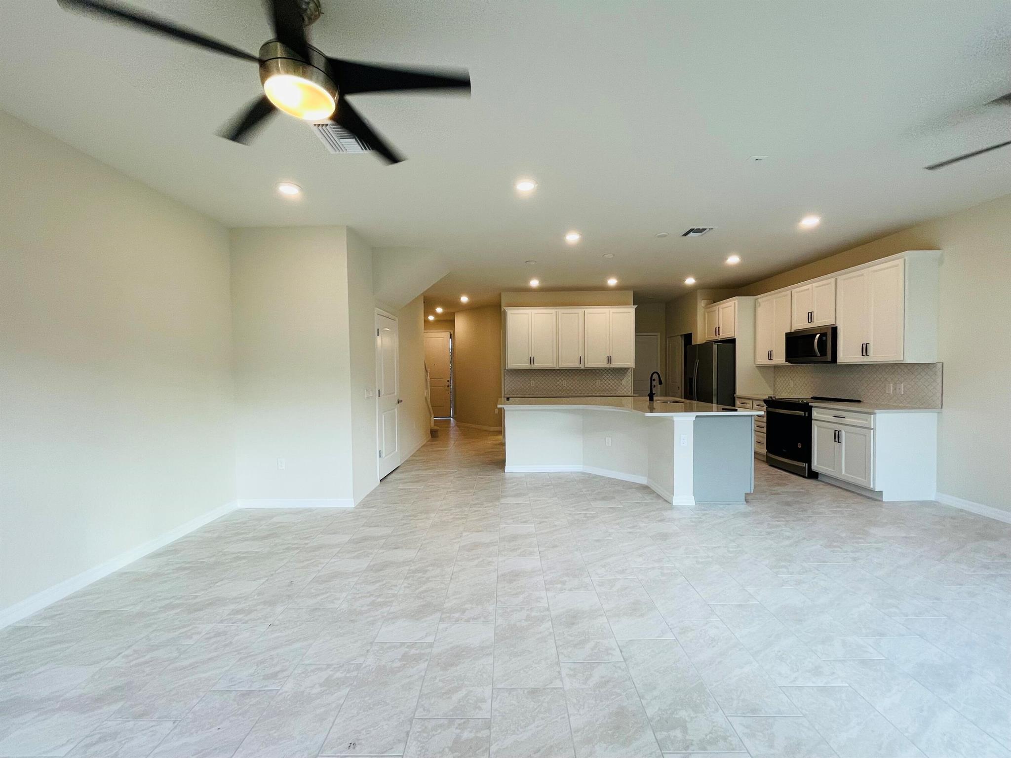8208 Tailshot Court