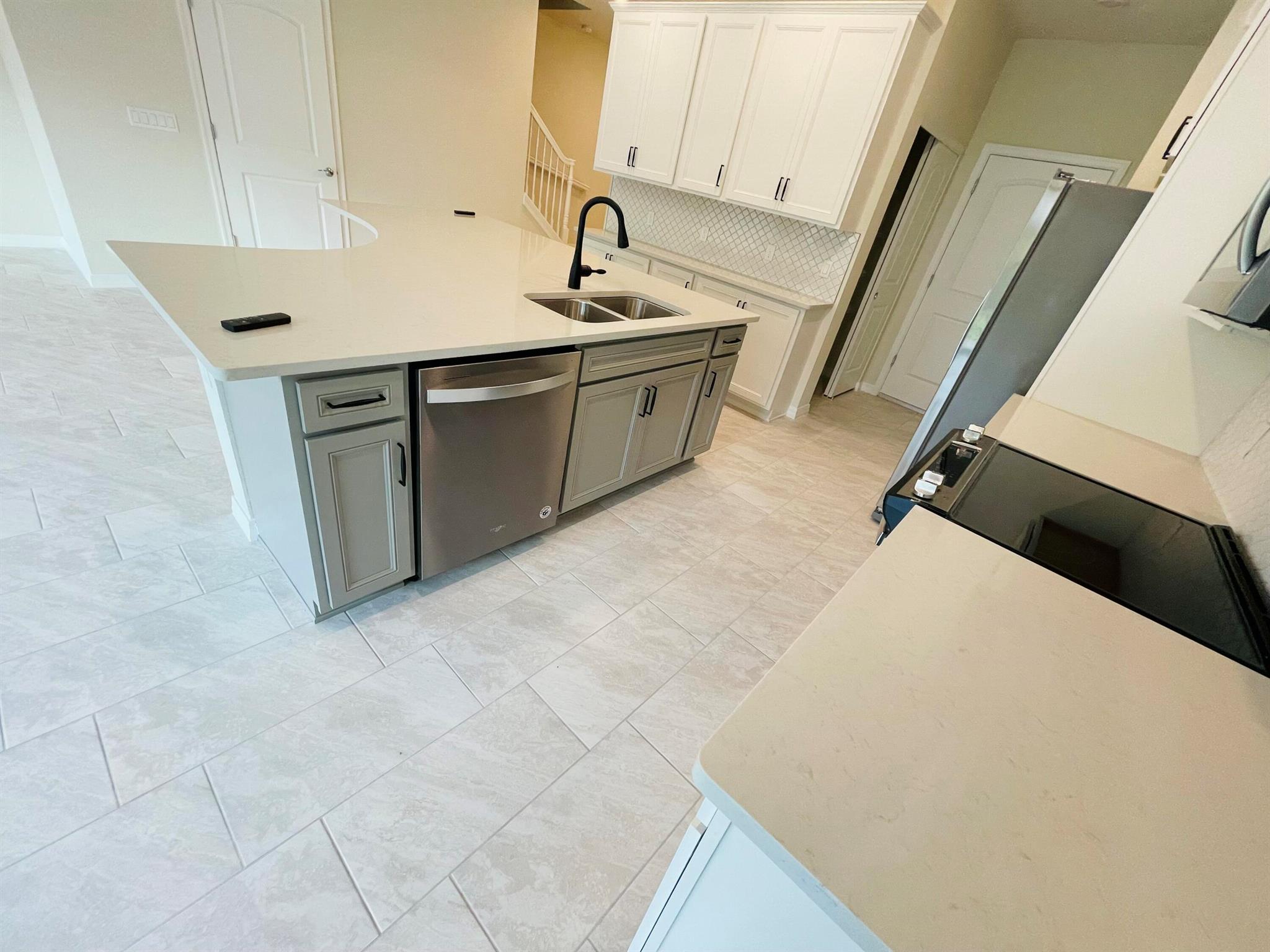 8208 Tailshot Court