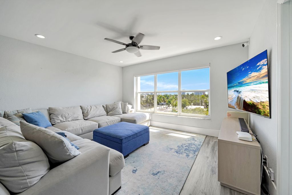 Photo of 1770 E Las Olas Boulevard #607, Fort Lauderdale, FL 33301 (MLS # B26022408)