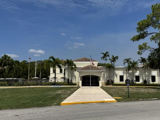 HASTINGS CONDOS - Residential