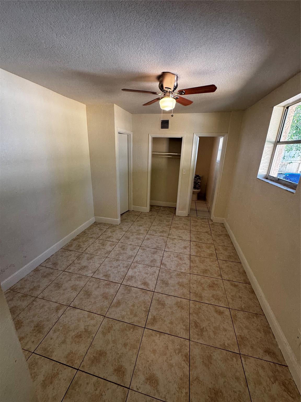 MELROSE PARK SEC 5 - Residential Lease