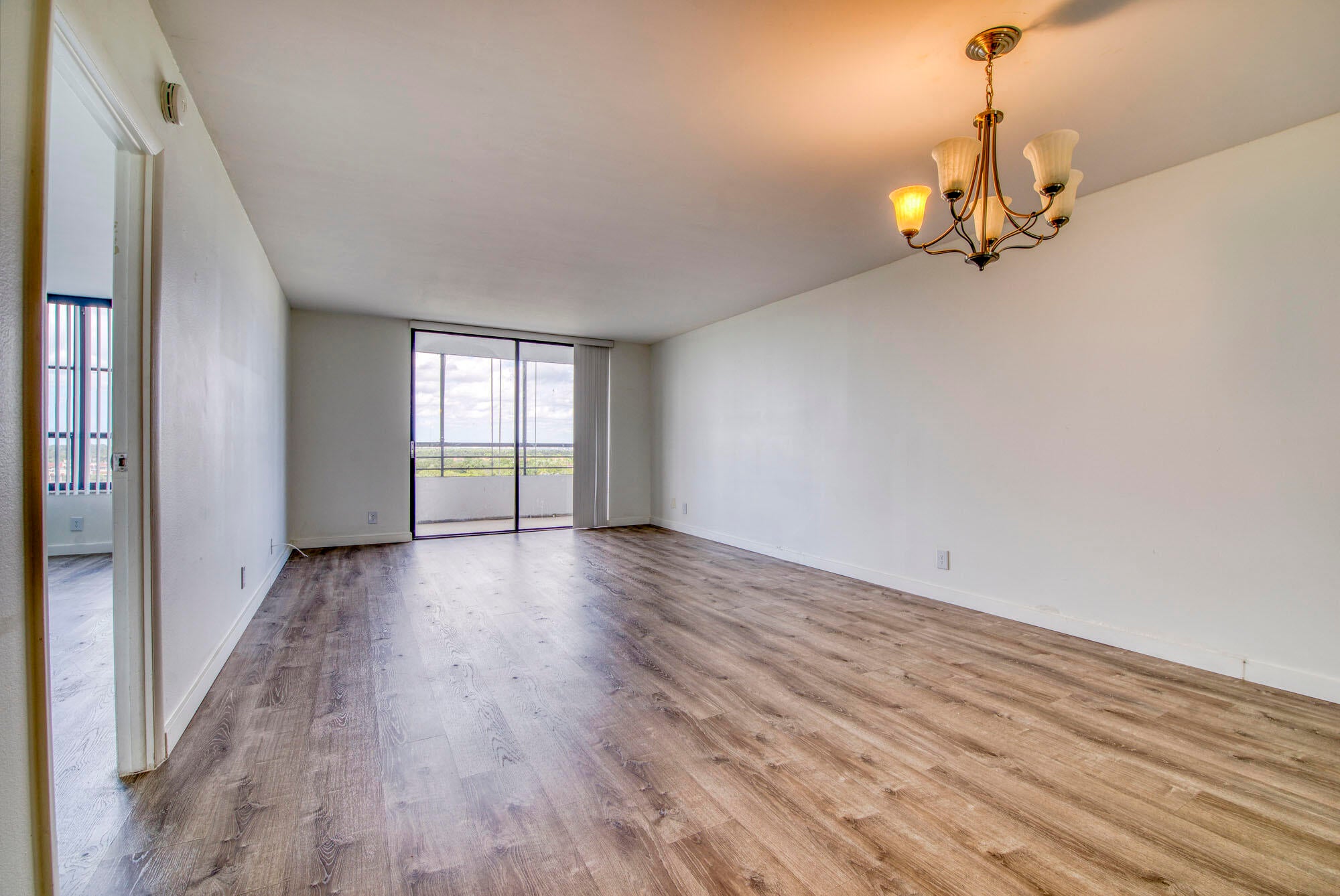 600 Three Islands Boulevard 801