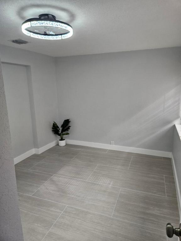 Lighthouse Point - Residential Lease