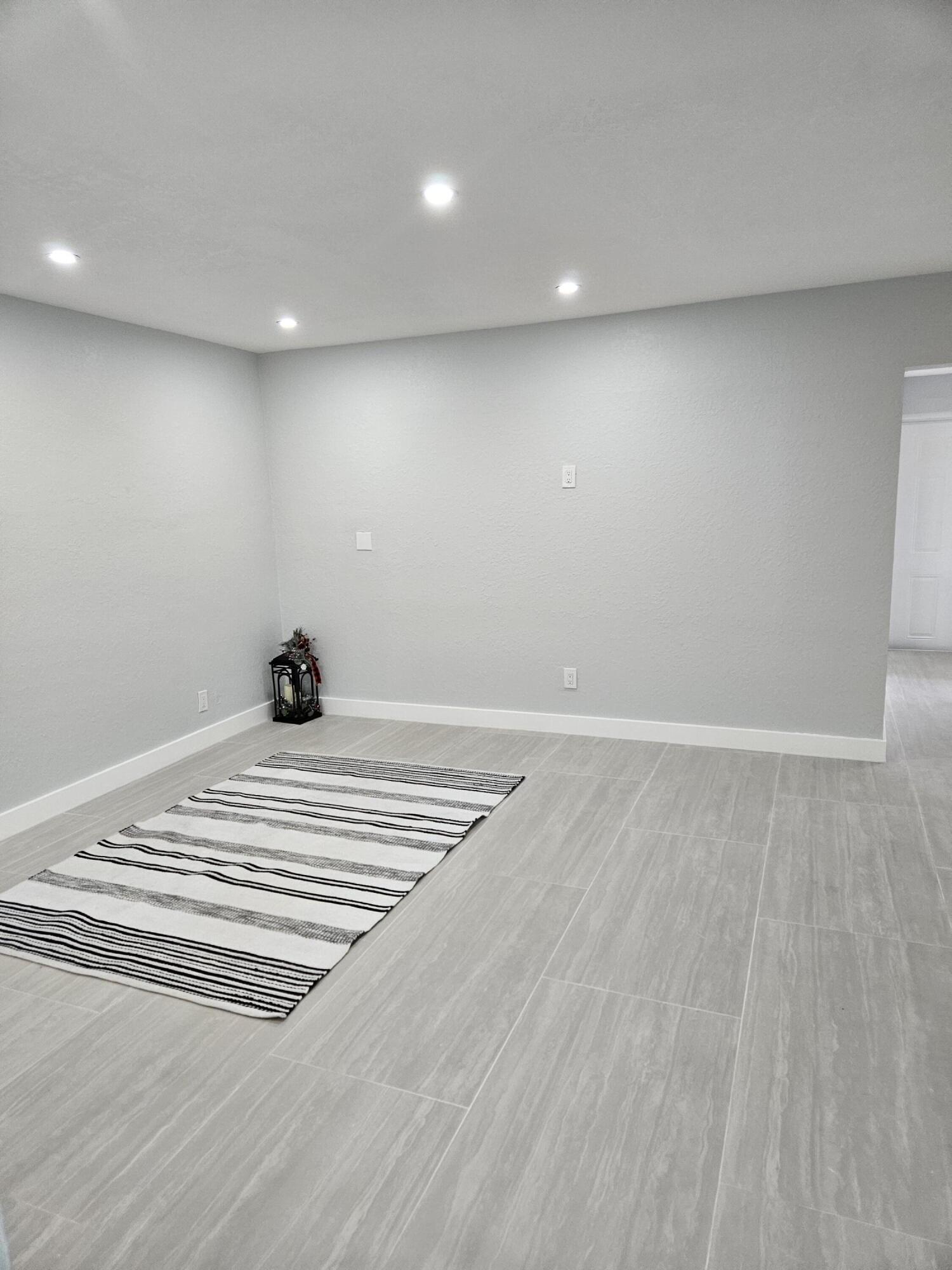 Lighthouse Point - Residential Lease