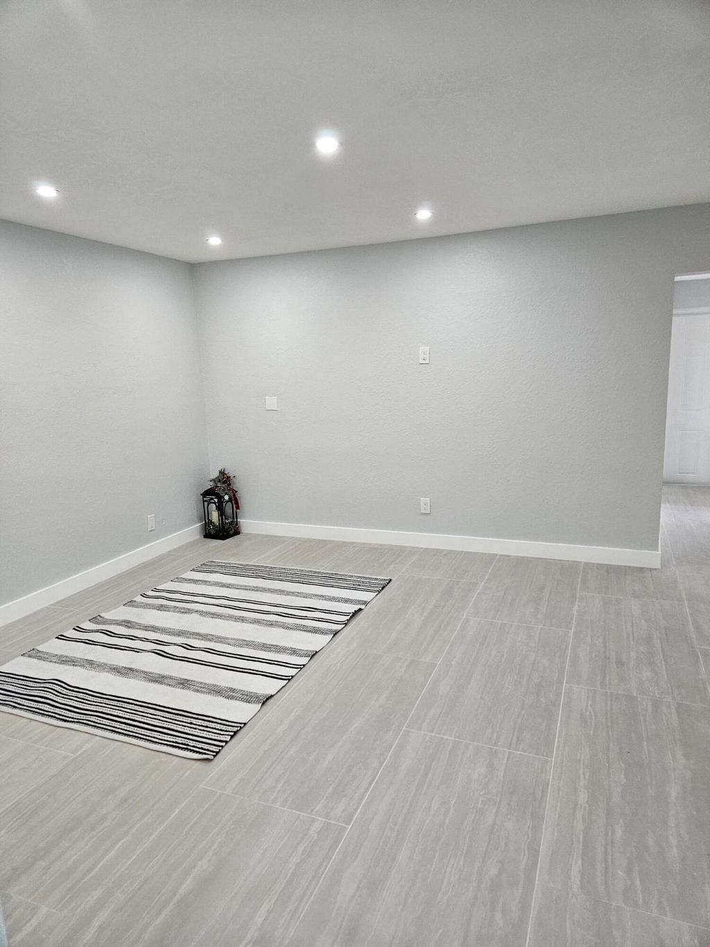 Photo of 2010 NE 33rd Street, Lighthouse Point, FL 33064 (MLS # R11150366)