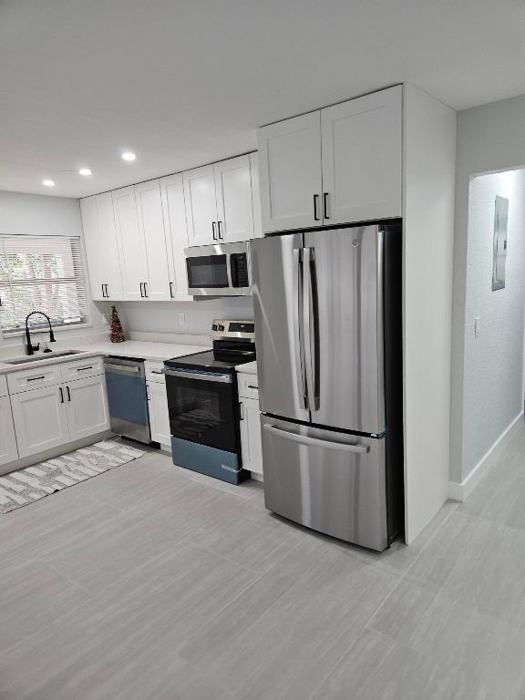 Lighthouse Point - Residential Lease